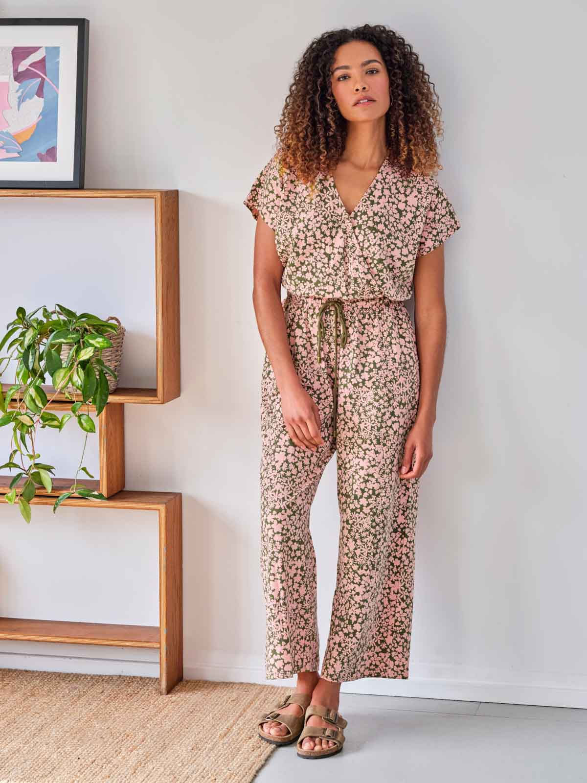 Such a pretty print on this organic cotton jumpsuit by thought clothing / only $78! / size 6-18