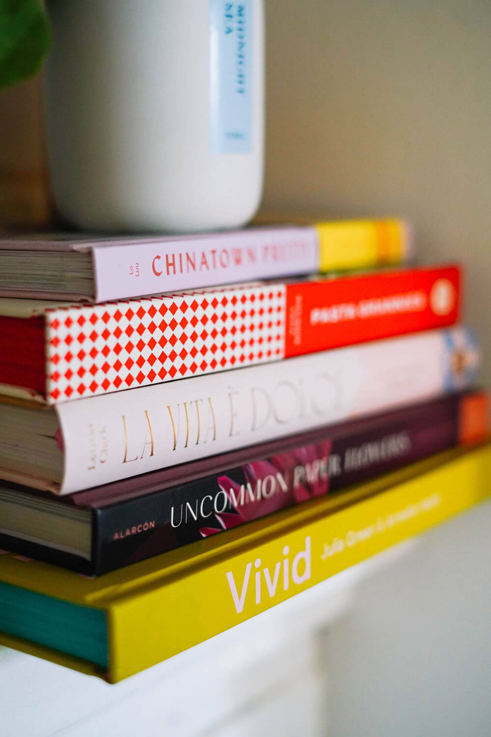 coffee table design book stack