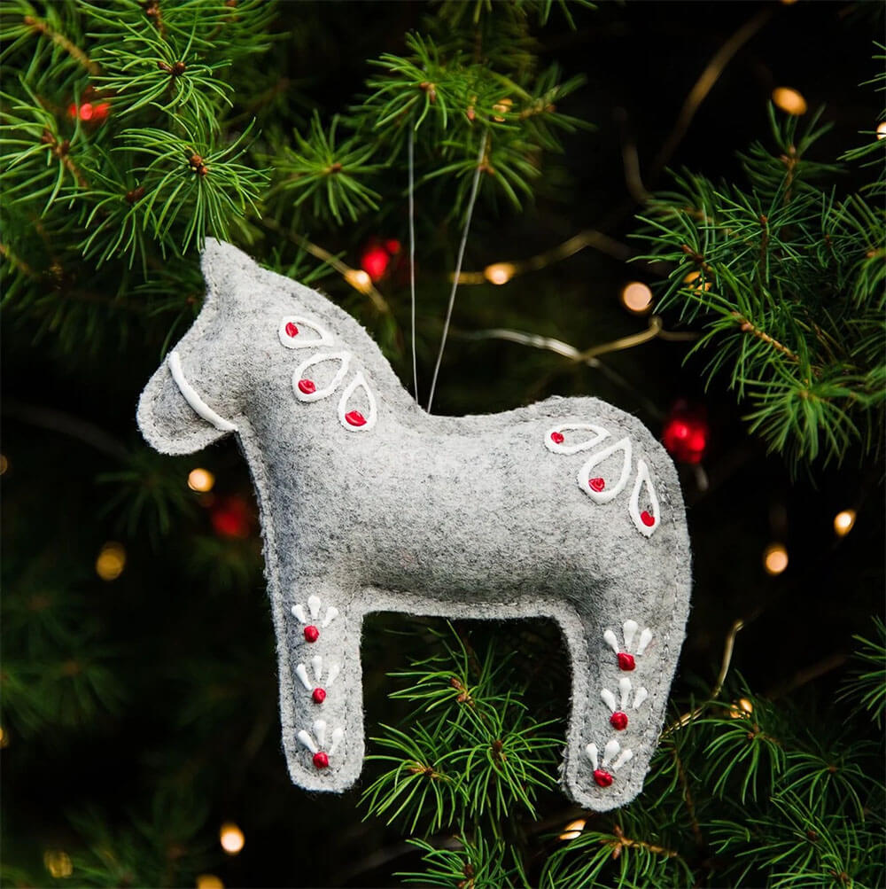 dala horse felt ornament