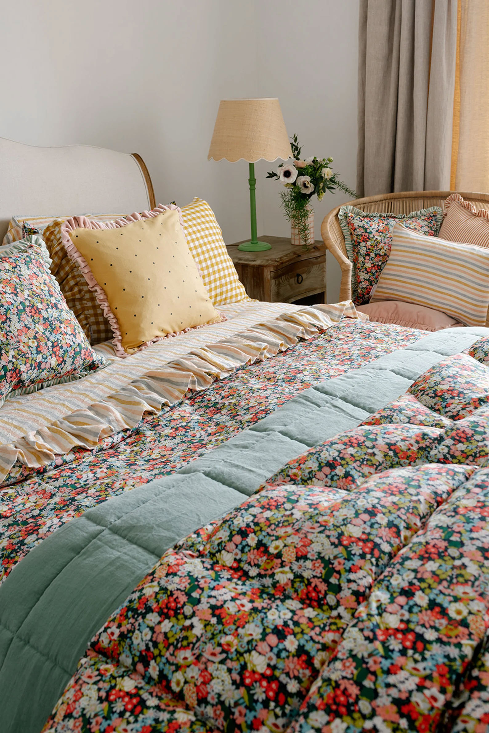 Poppy & Honesty floral bedding - Etsy Gifts From My Own Wishlist