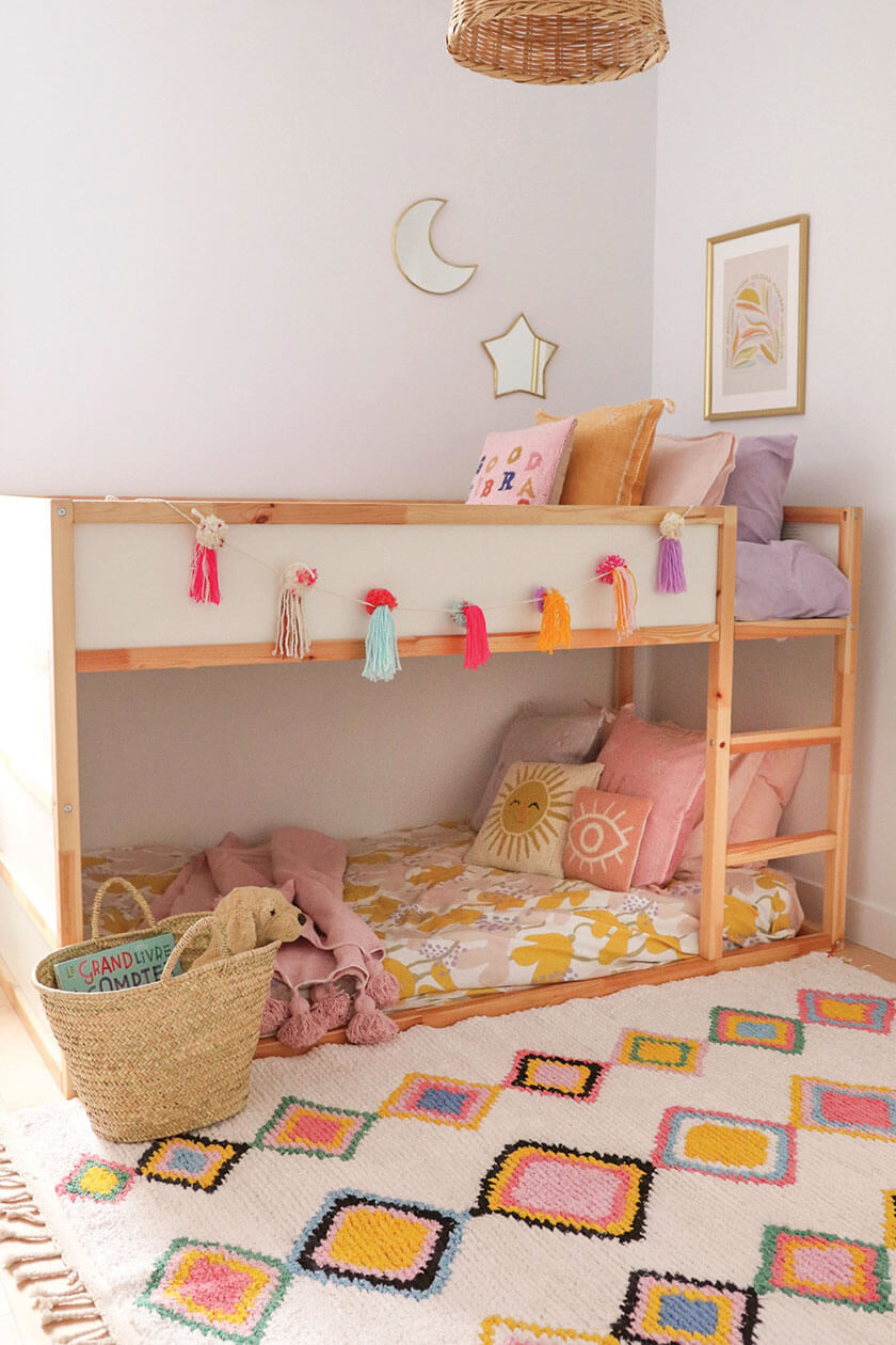 pastel nursery rug and colorful nursery room from baba souk
